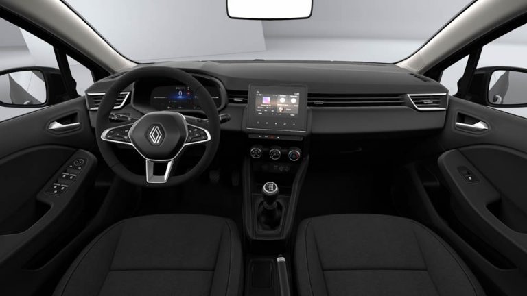 Location Clio 5 diesel manuelle avec livraison aéroport à Tanger