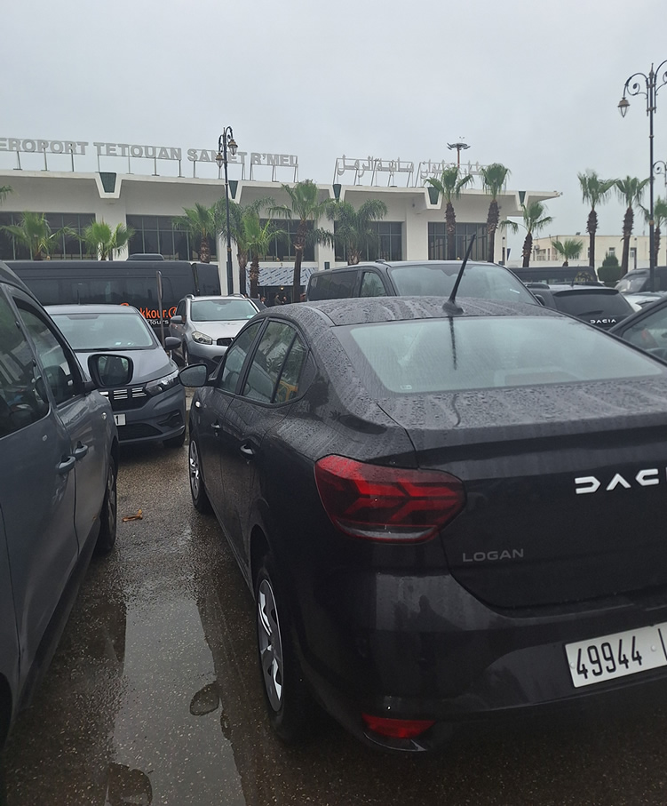 Autolevering op luchthaven Tetouan met handige tips om tijd te besparen bij het ophalen van uw huurauto